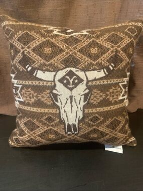 YELLOWSTONE—Rustic Brown & Cream Southwestern Bull Skull Accent Pillow